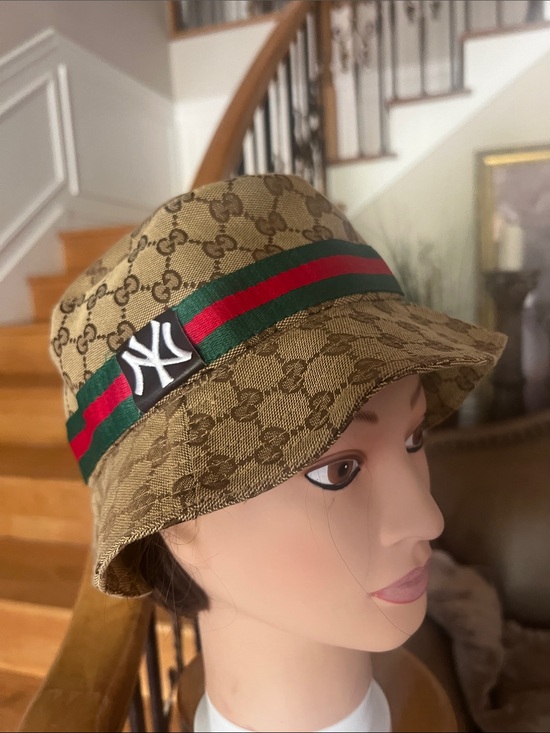 Gucci Beige Monogram Bucket Hat with Red & Green Web Stripe and NY Patch main image 4